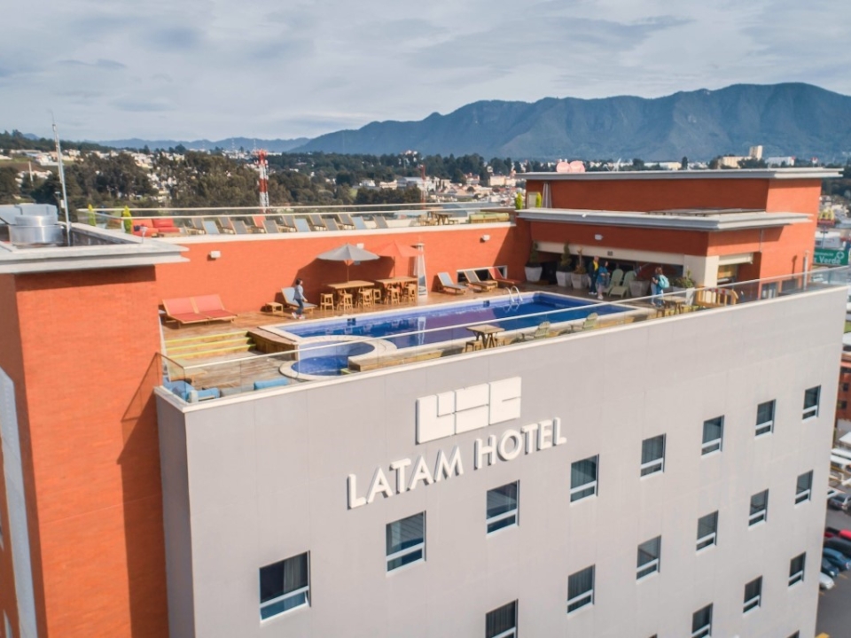 Hotel Latam